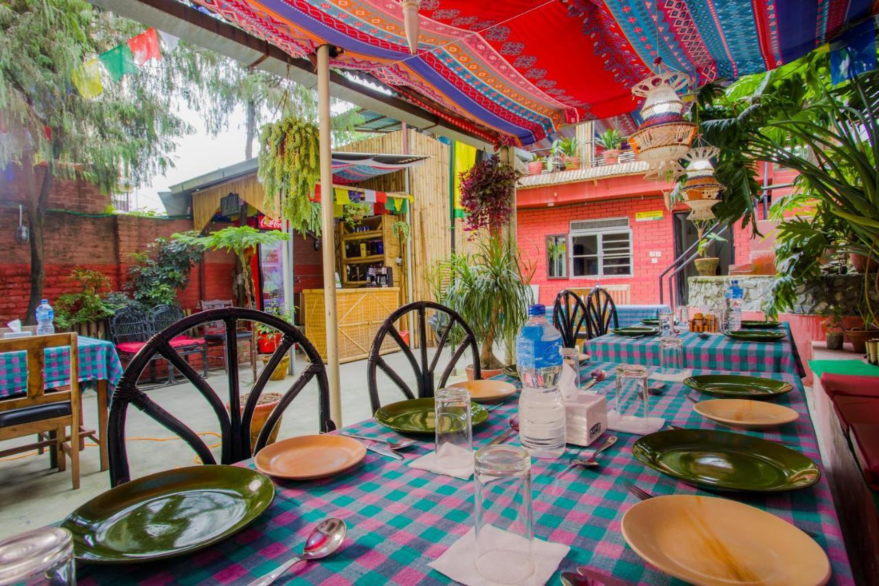 Oyo 166 Kathmandu Tourist Home Bagian luar foto