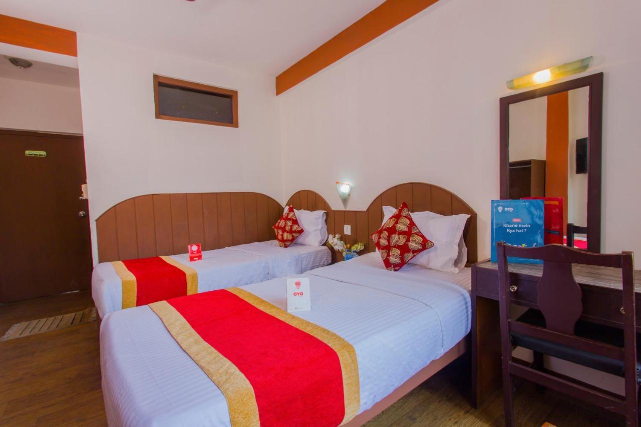 Oyo 166 Kathmandu Tourist Home Bagian luar foto