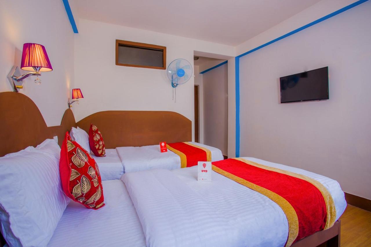 Oyo 166 Kathmandu Tourist Home Bagian luar foto