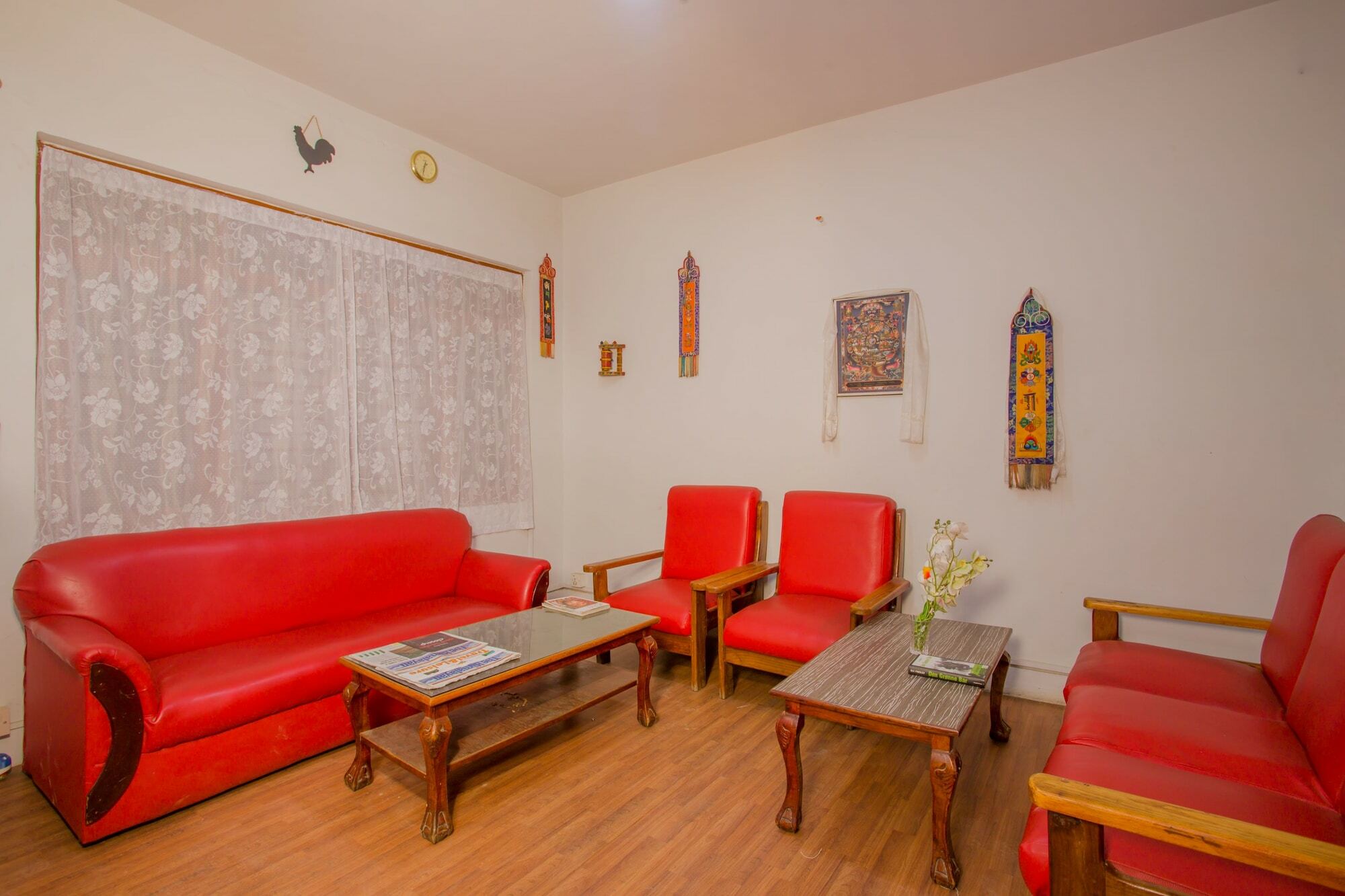 Oyo 166 Kathmandu Tourist Home Bagian luar foto