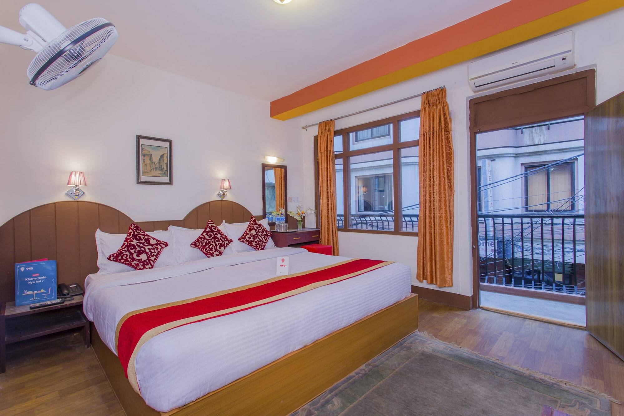 Oyo 166 Kathmandu Tourist Home Bagian luar foto