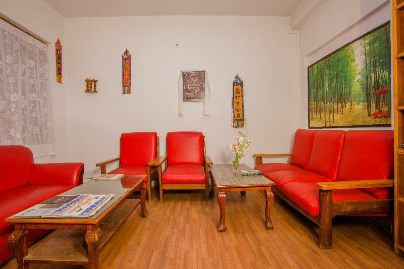 Oyo 166 Kathmandu Tourist Home Bagian luar foto